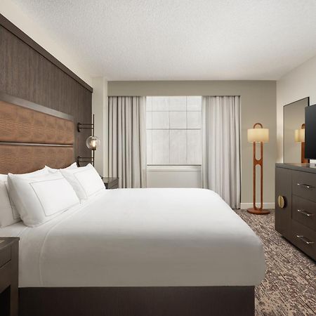 Doubletree Suites By Hilton Austin Downtown Capitol Exterior photo
