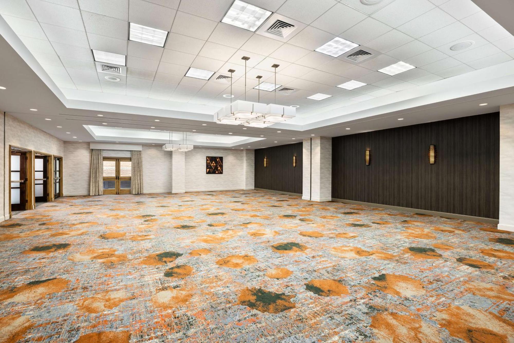 Doubletree Suites By Hilton Austin Downtown Capitol Exterior photo