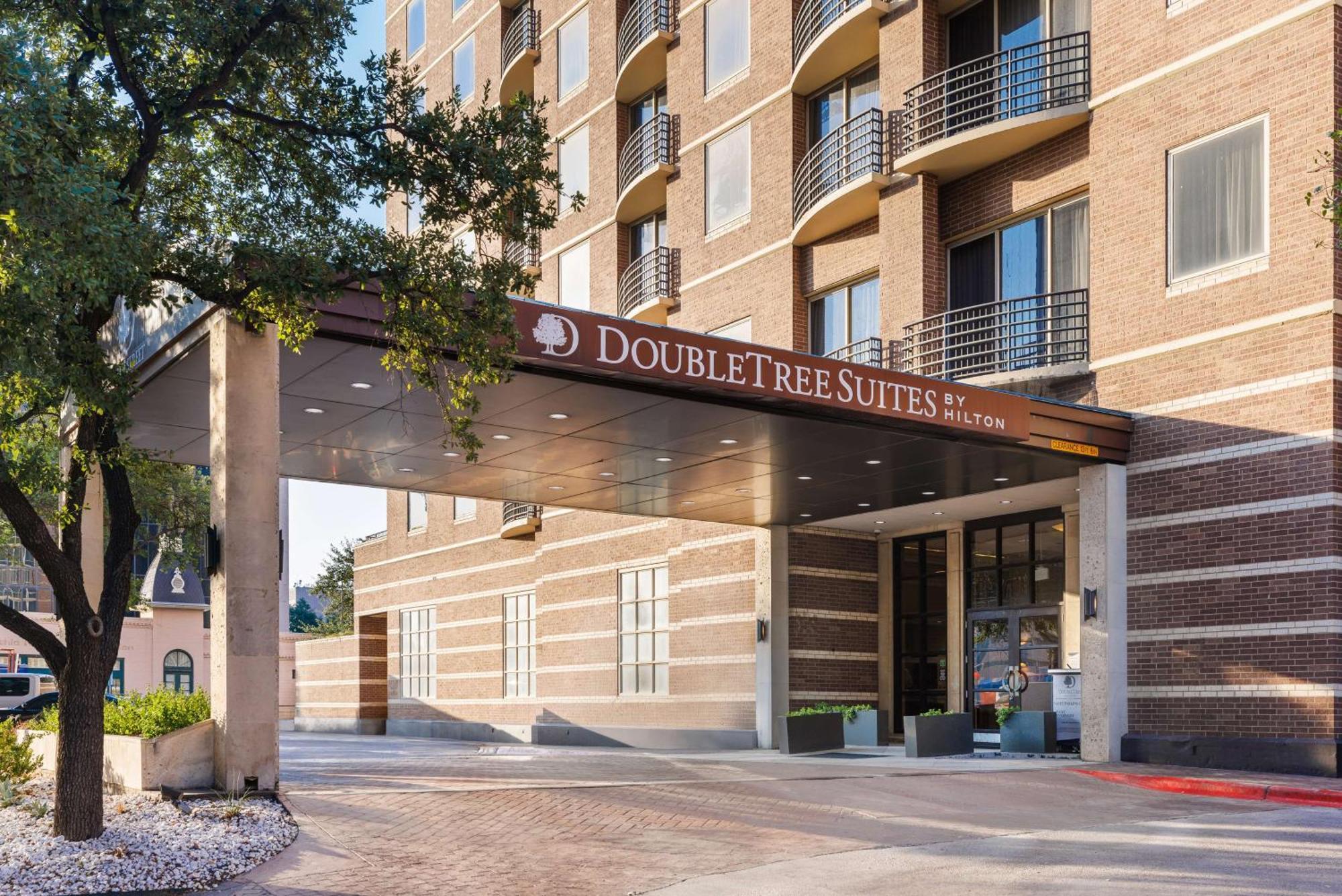 Doubletree Suites By Hilton Austin Downtown Capitol Exterior photo