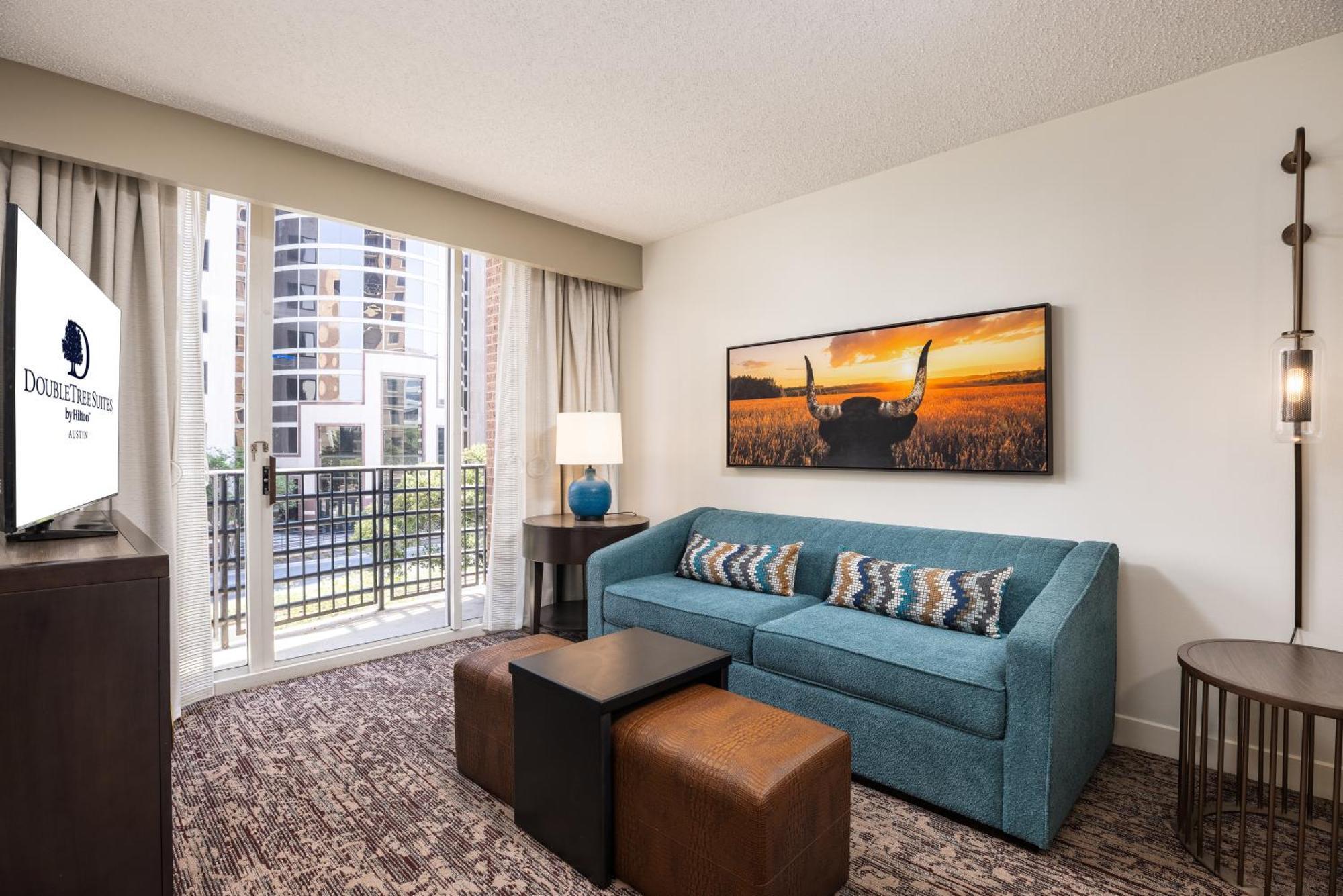 Doubletree Suites By Hilton Austin Downtown Capitol Exterior photo